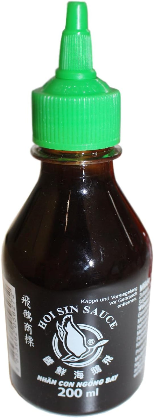 Flying Goose - Hoisin sauce - Used as accompanying sauce for the famous lacquered duck, but it is also customary to offer it in a small dish for dipping sandwiches, dim sums, meat - 200ml
