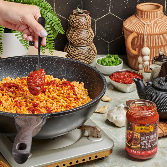 LKK Chilli & Bean Sauce Toban Djan, 368 g